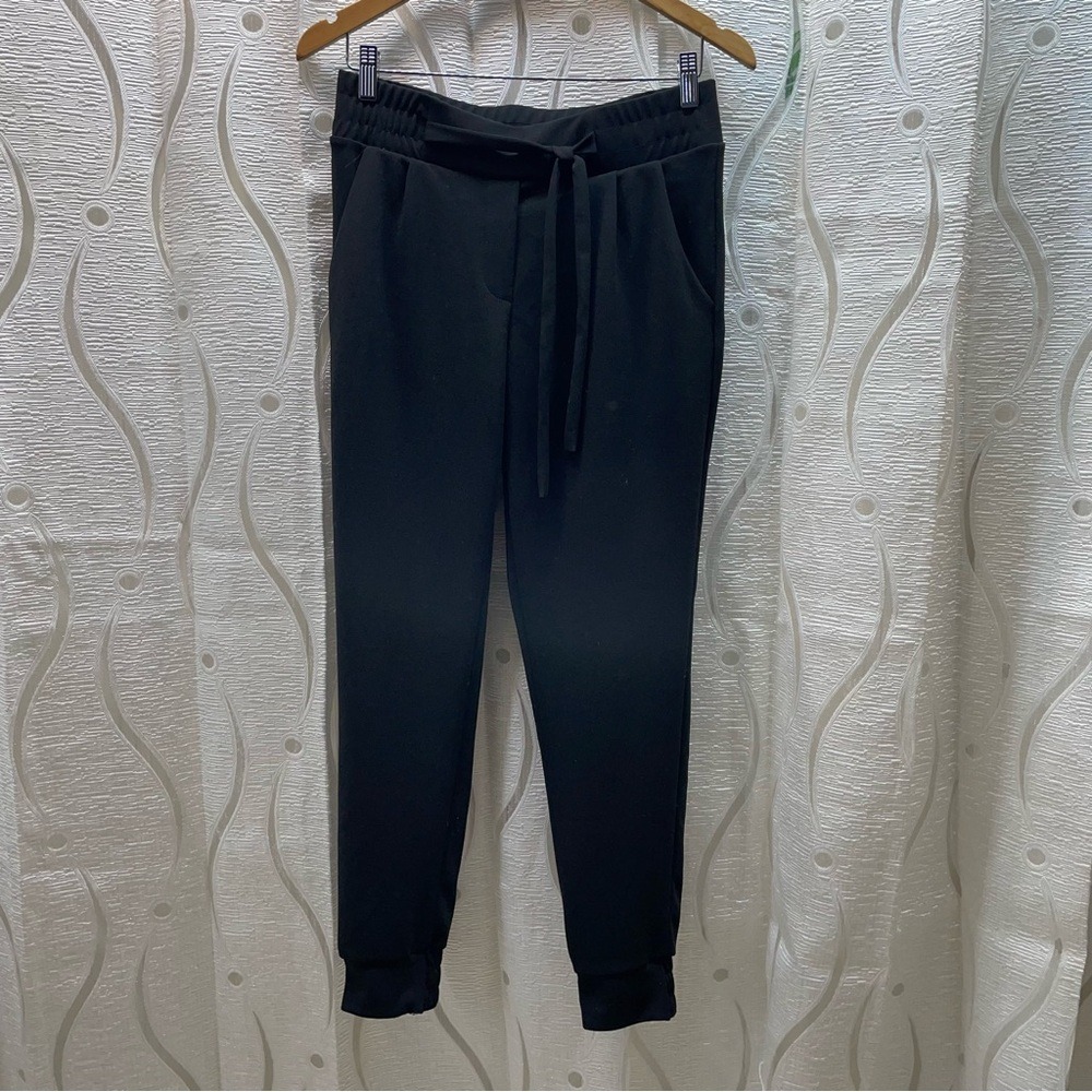 Lily‎ Morgan Jogger Trousers Women Size S Black Excellent Tie Waist Pleated